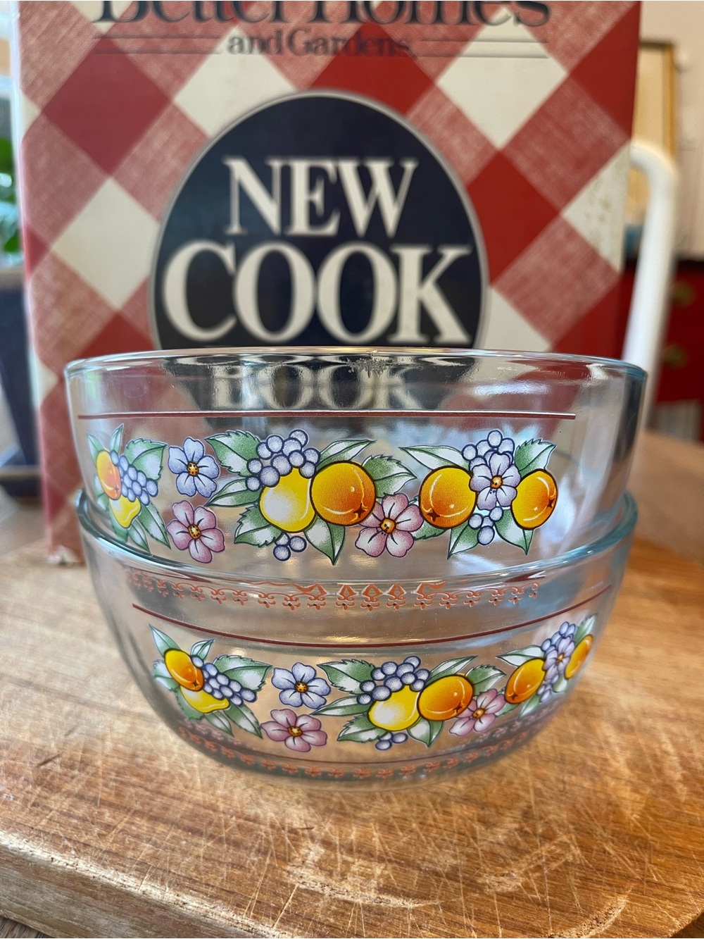 2 VTG KIG Malaysia Glass Fruit Leaves & Flowers 6" Cereal Soup Serving Bowls